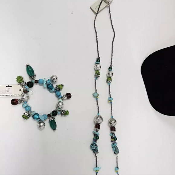 Laura Ashley NEW Long Beaded Necklace and Bracelet Set - Picture 2 of 2